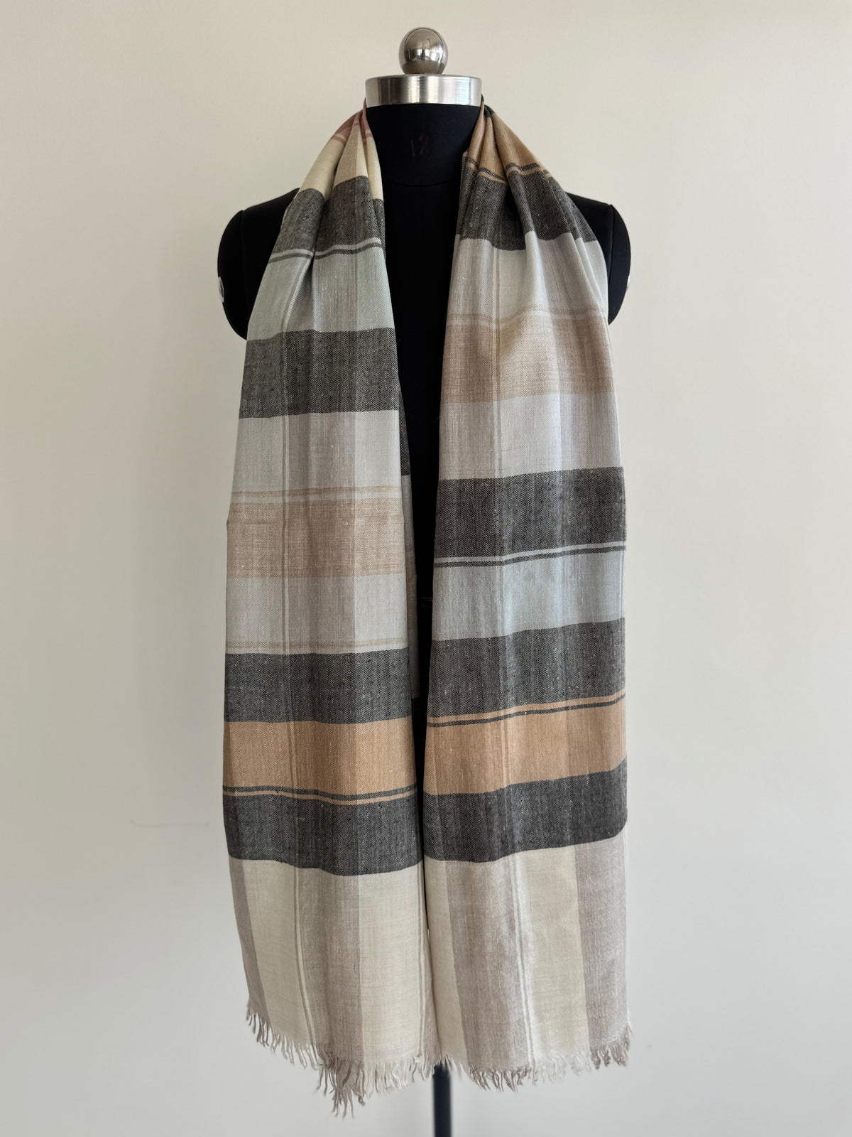 Pashmina Handloom woven check shawl size 100 x 200 Cm
