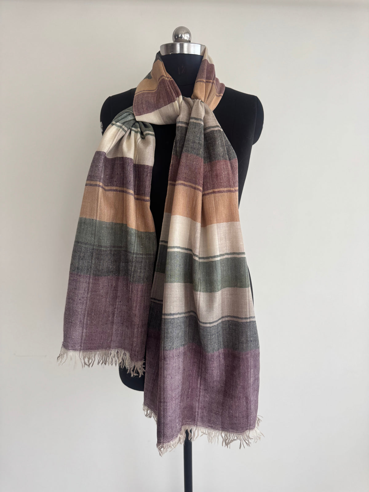 Pashmina Handloom woven check shawl size 100 x 200 Cm
