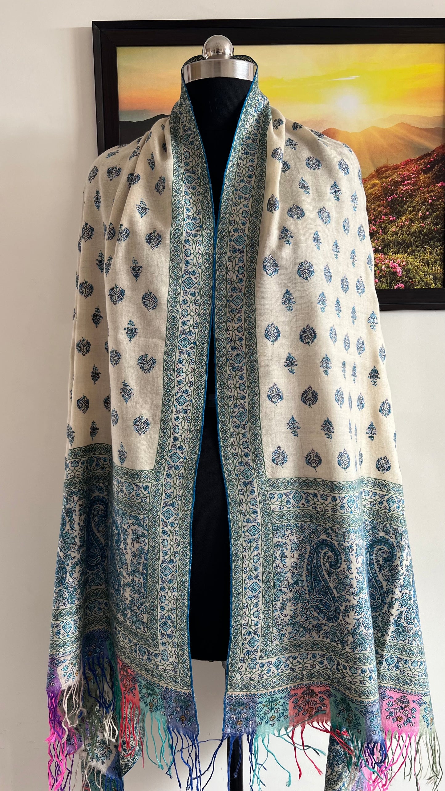 Timeless Sozni Hand embroidery on Ivory Pure Pashmina Shawl