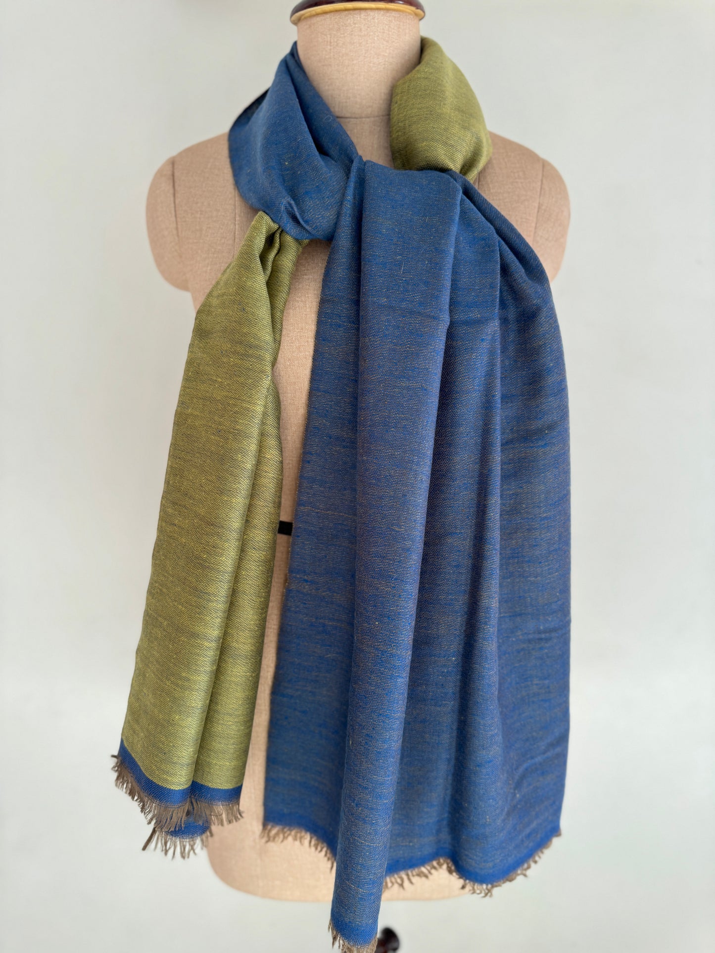 Pashmina Reversible Handloom stole
