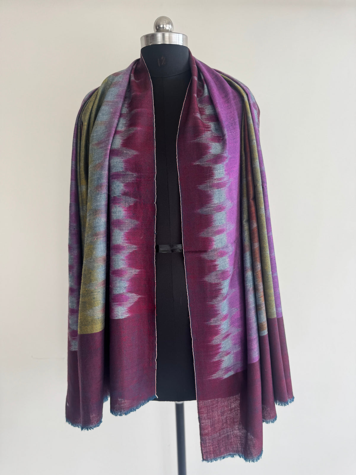 Pashmina Handloom woven ikat shawl size 100 x 200 Cm