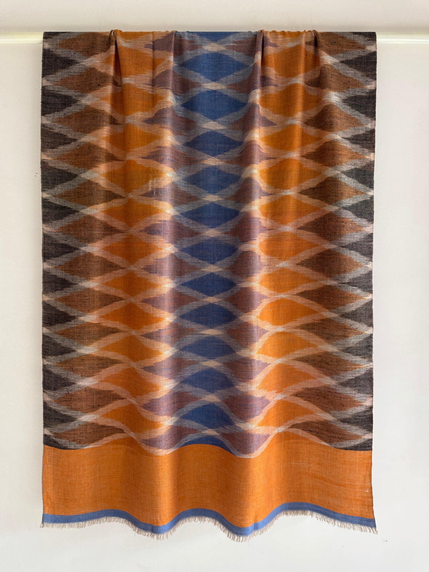 Pashmina Handloom woven Ikat Reversible shawl size 100 x 200 Cm