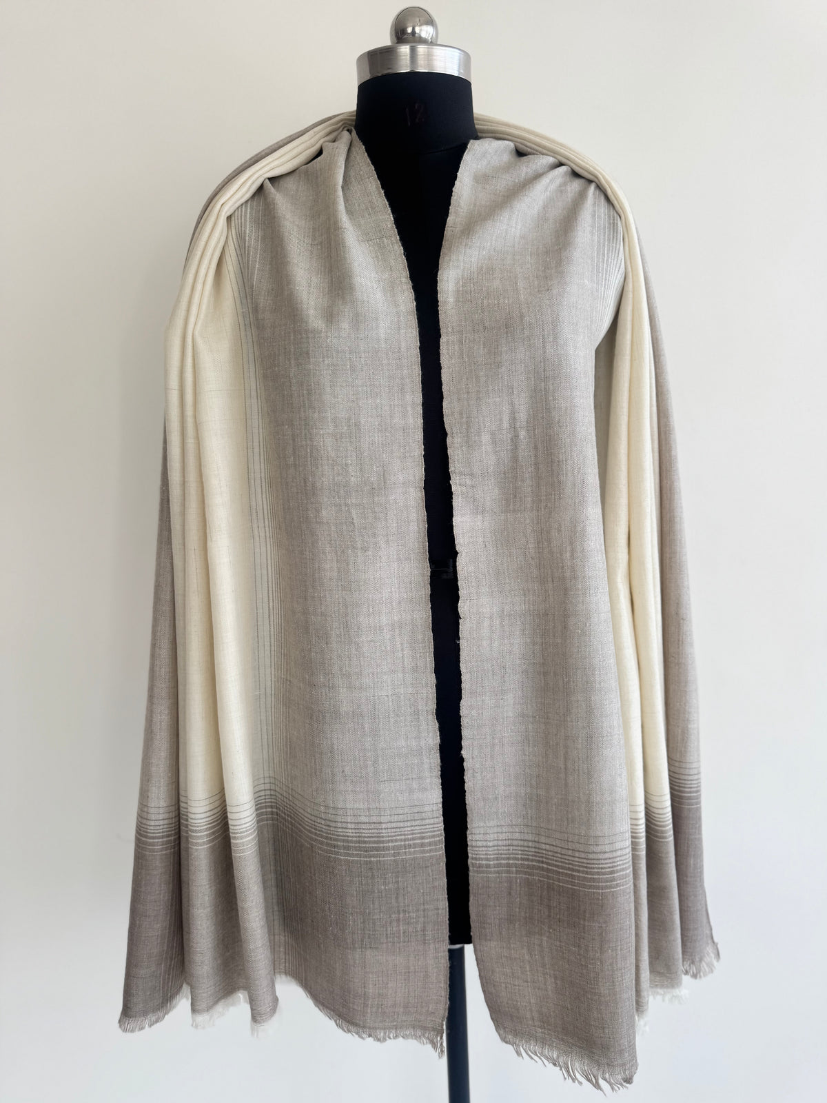 Pashmina Handloom woven natural shawl size 100 x 200 Cm