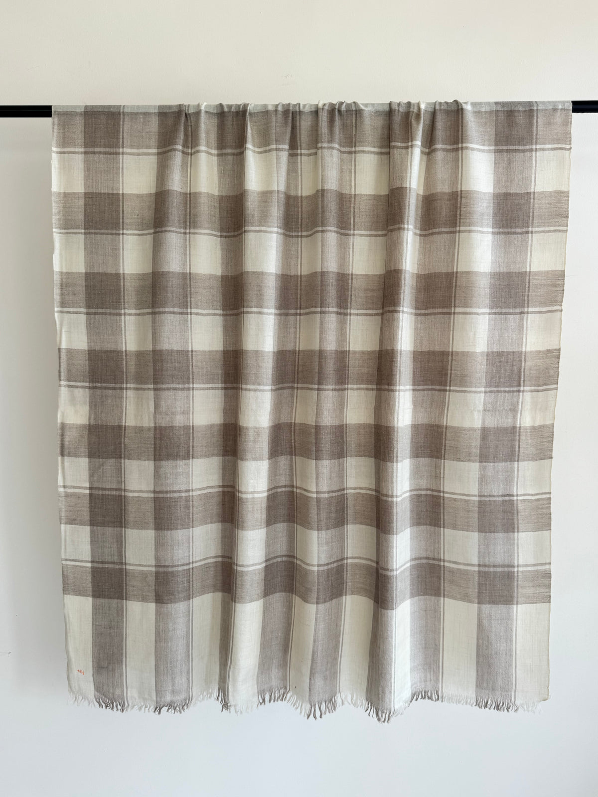 Pashmina Handloom woven check shawl size 100 x 200 Cm