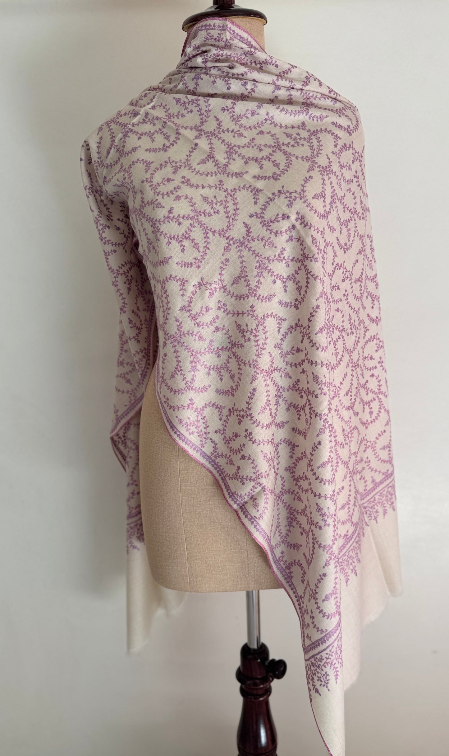 Sozni Ivory Hand Embroidery Pashmina stole