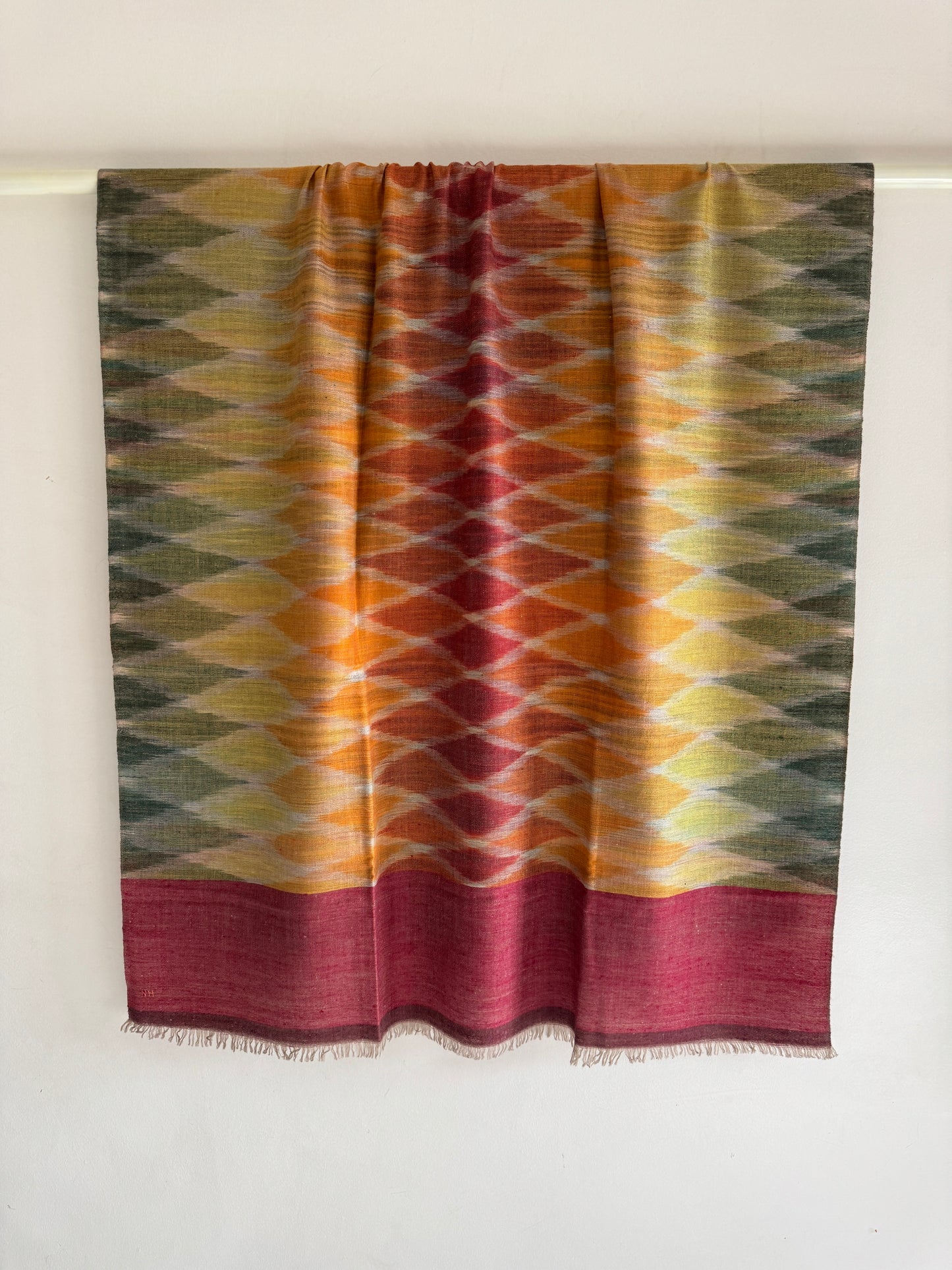 Pashmina Handloom woven Ikat Reversible shawl size 100 x 200 Cm