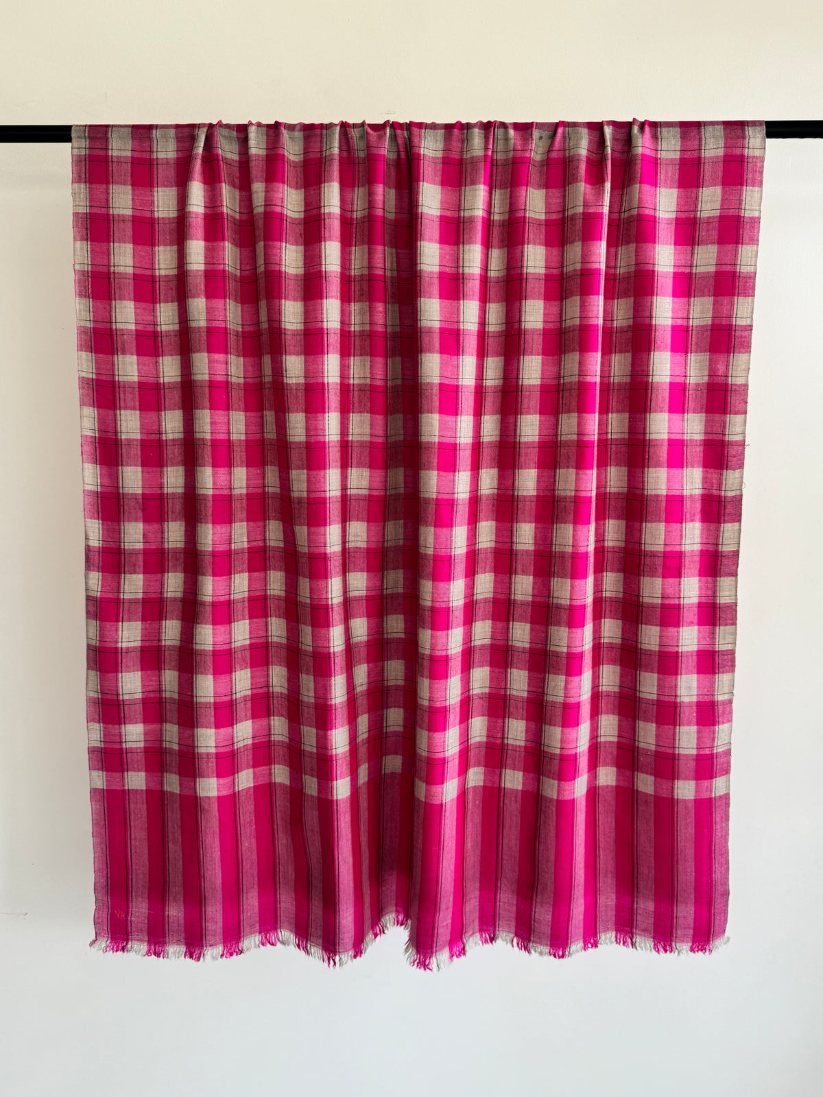 Pashmina Handloom woven check shawl size 100 x 200 Cm