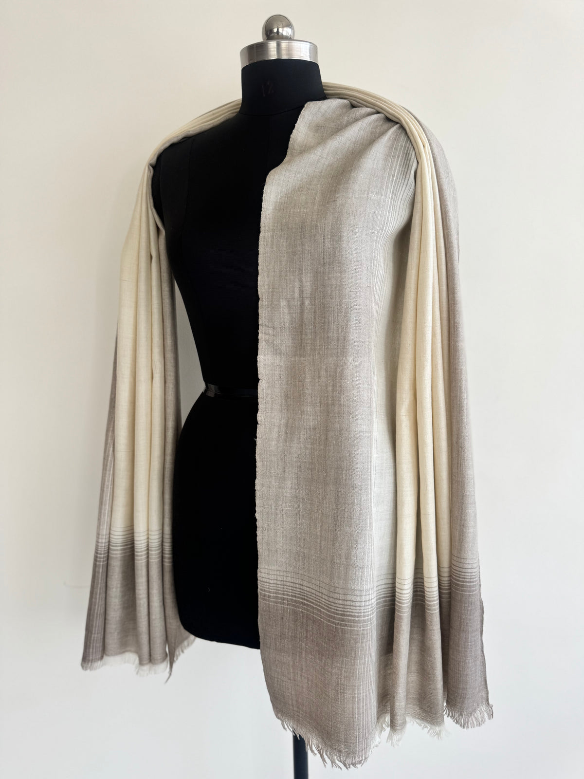 Pashmina Handloom woven natural shawl size 100 x 200 Cm