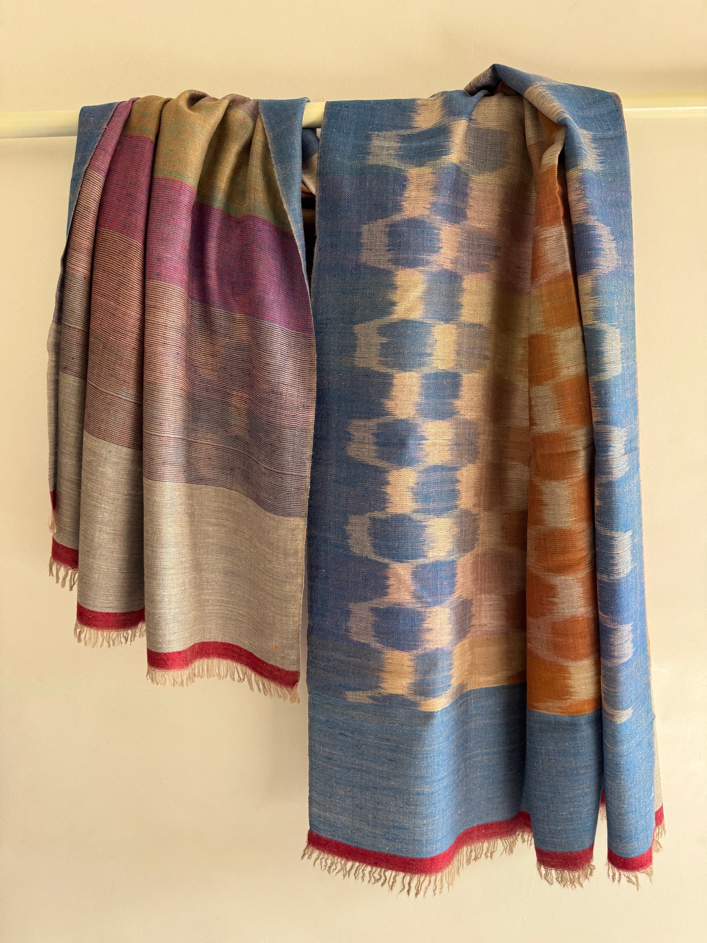 Pashmina Handloom woven Ikat Reversible shawl size 100 x 200 Cm