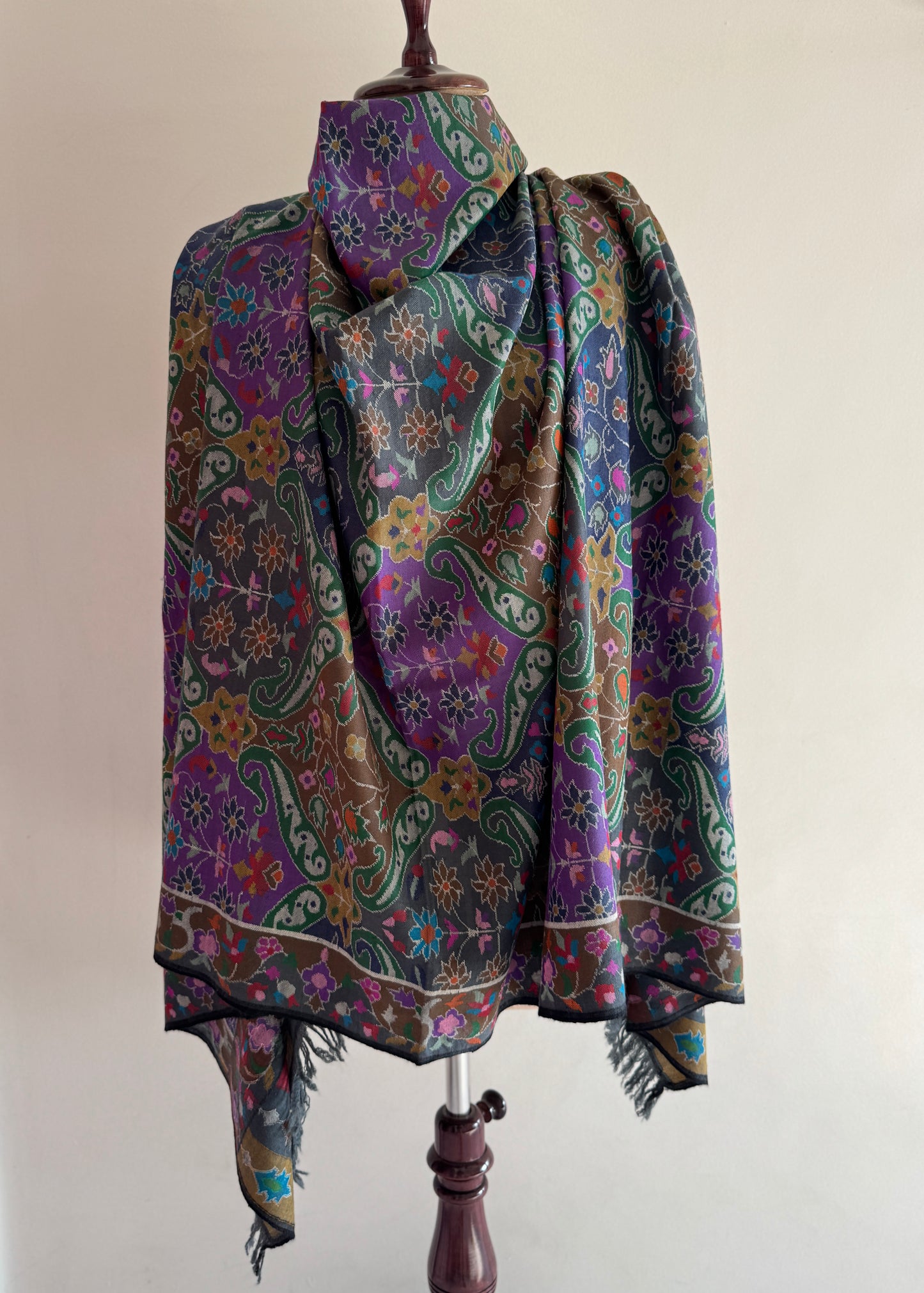 Kani Jamawar Shawl – Pure Handloom Pashmina