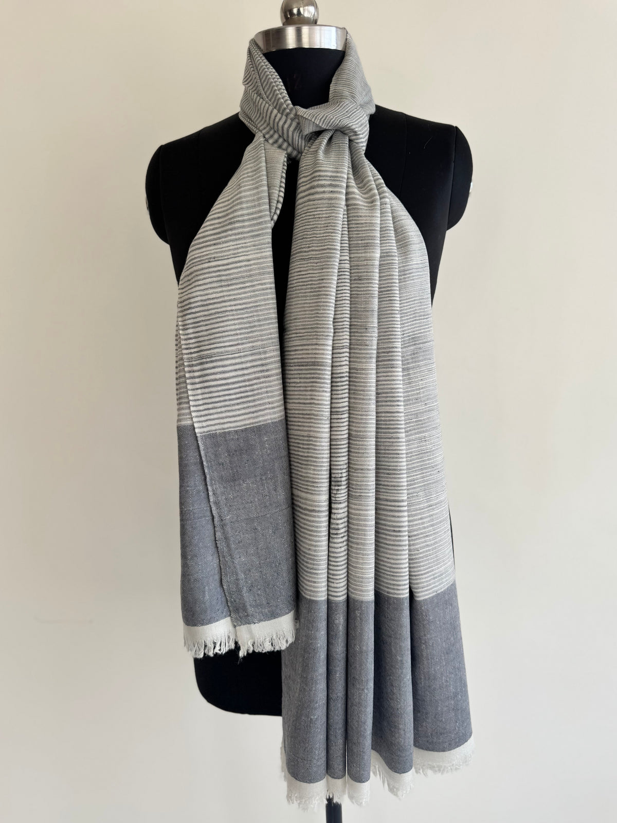 Pashmina Handloom woven strap shawl size 100 x 200 Cm