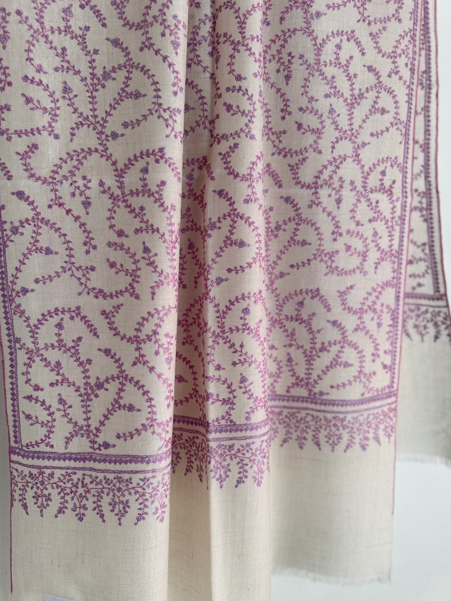 Sozni Ivory Hand Embroidery Pashmina stole