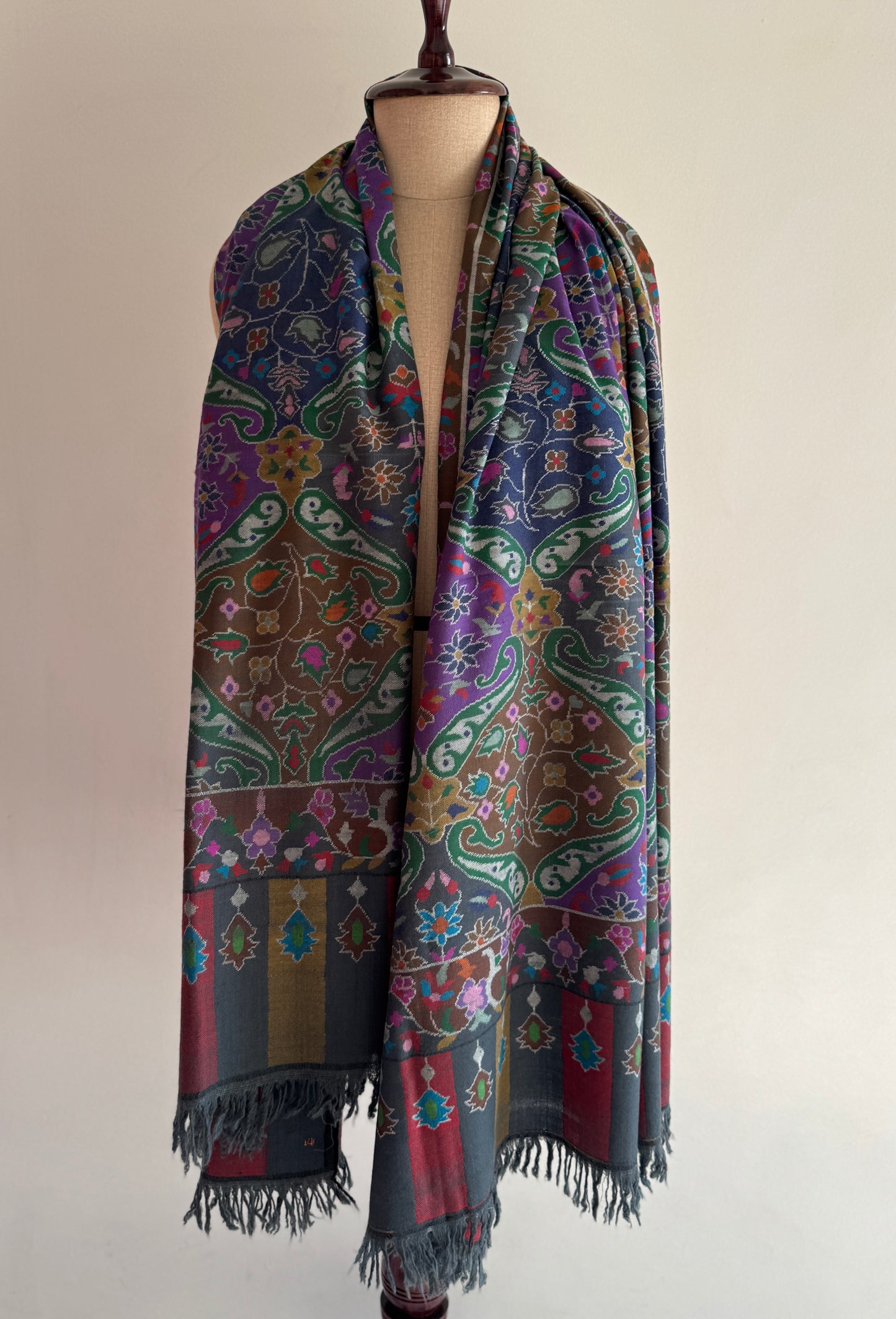 Kani Jamawar Shawl – Pure Handloom Pashmina