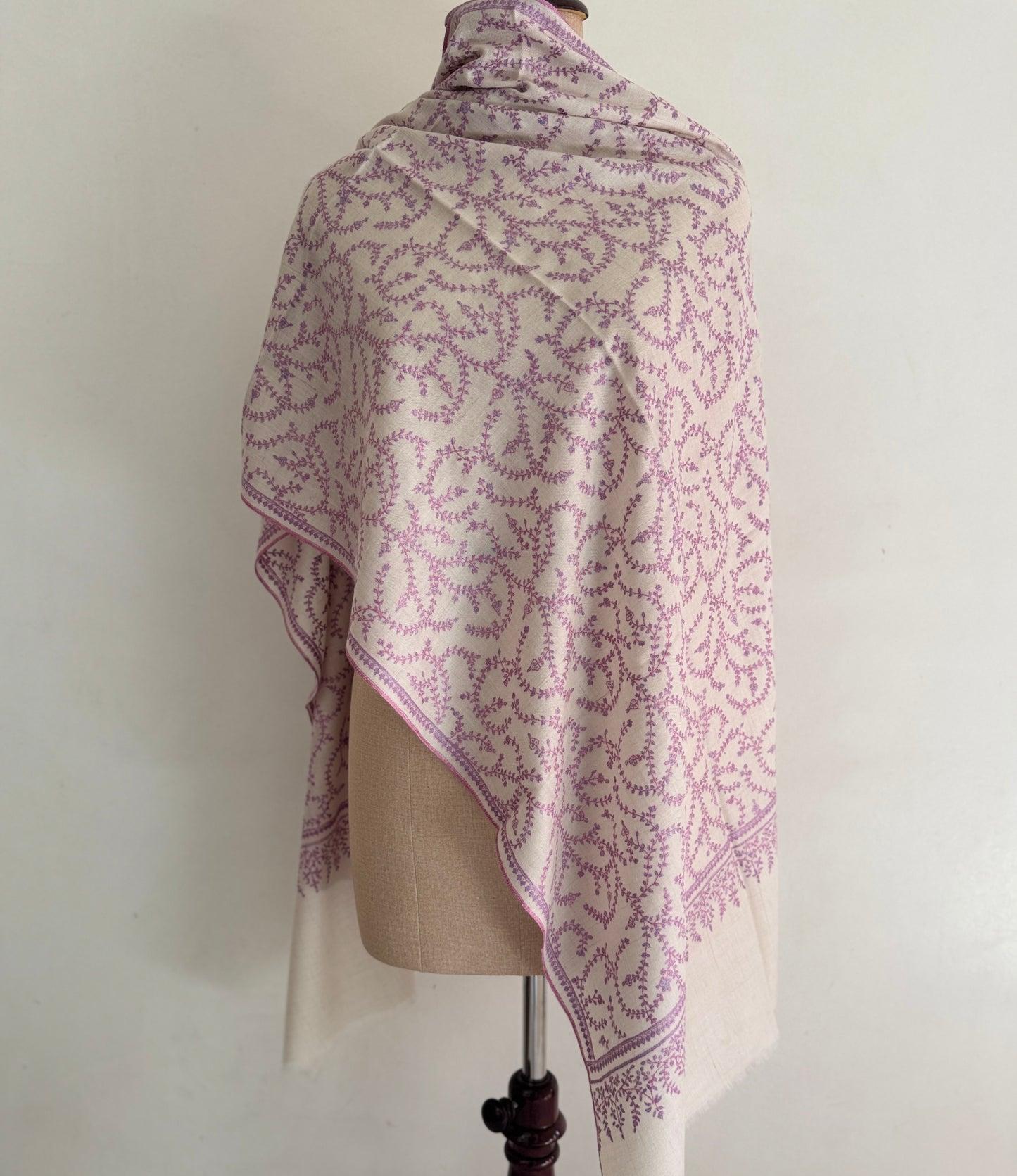 Sozni Ivory Hand Embroidery Pashmina stole