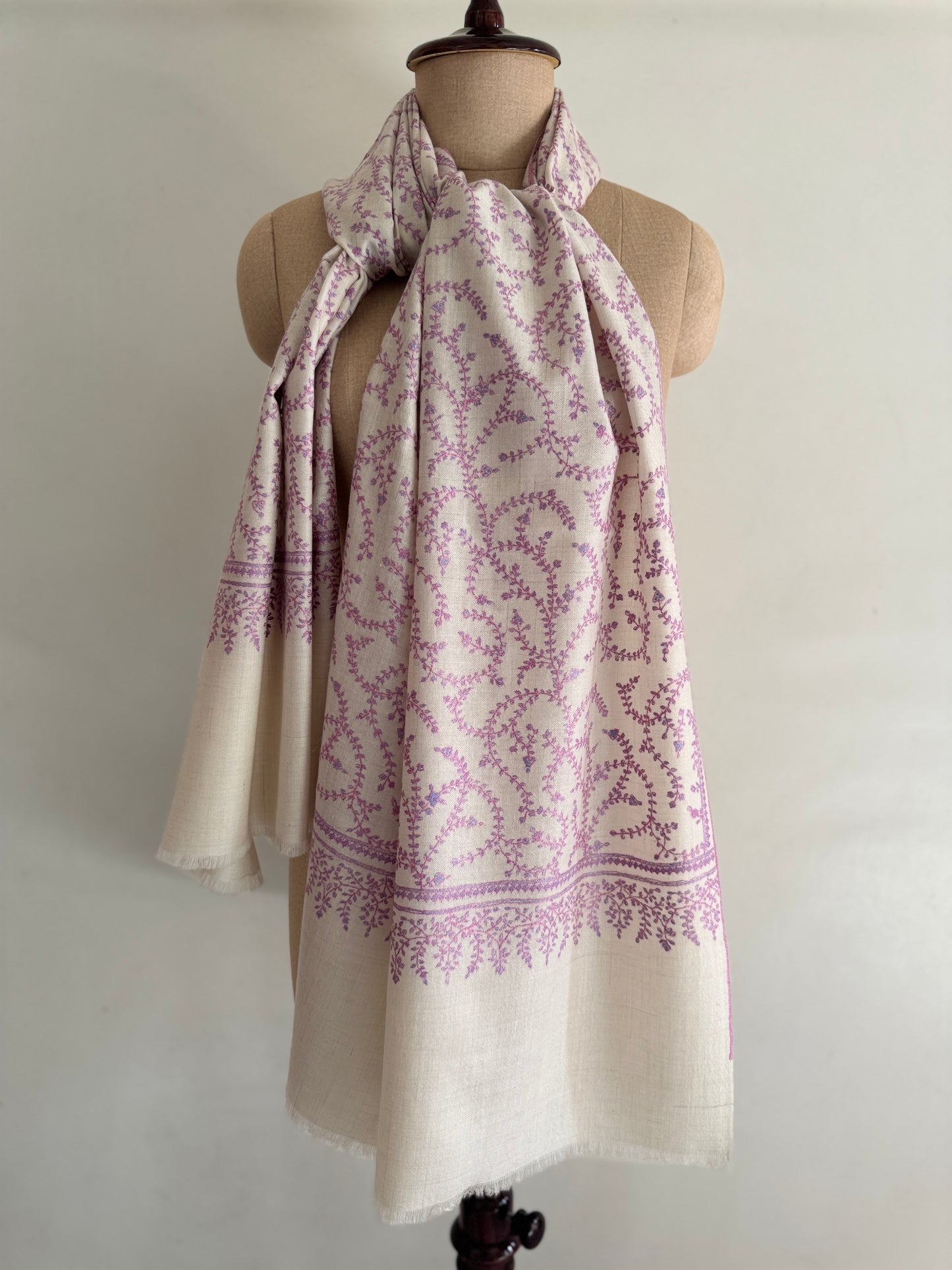 Sozni Ivory Hand Embroidery Pashmina stole