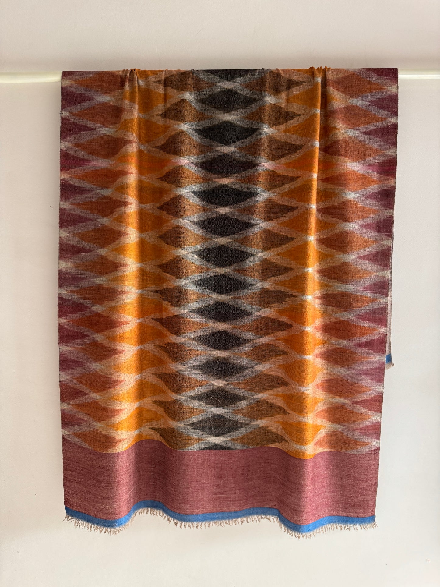 Pashmina Handloom woven Ikat Reversible shawl size 100 x 200 Cm