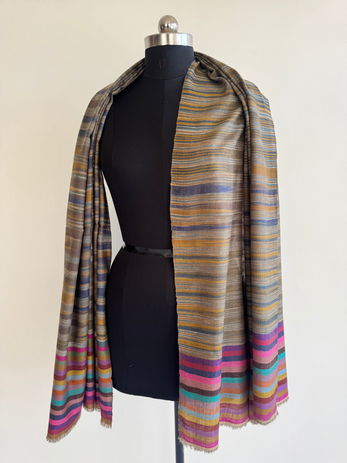 Pashmina Handloom woven ikat shawl size 100 x 200 Cm