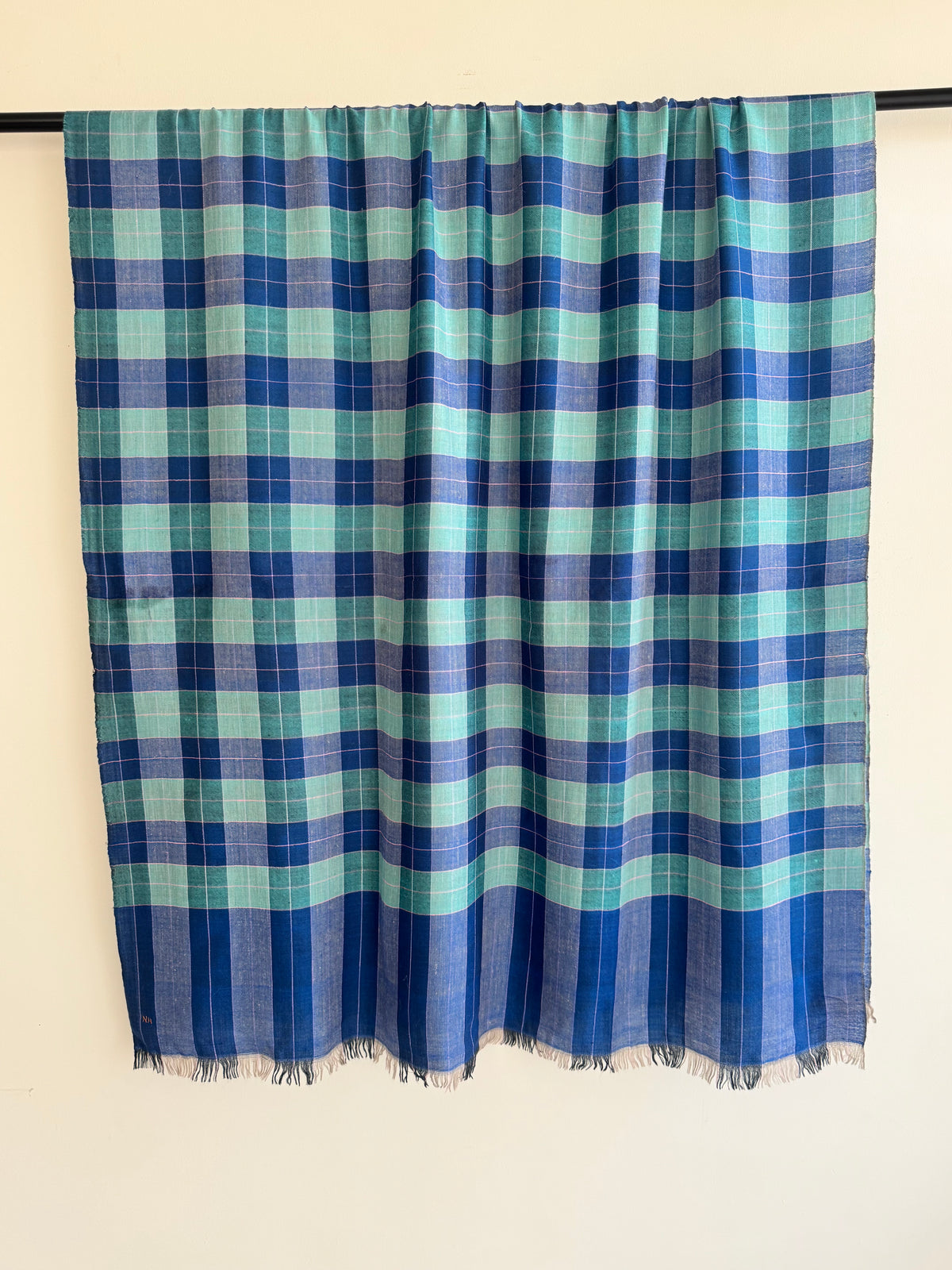 Pashmina Handloom woven check shawl size 100 x 200 Cm