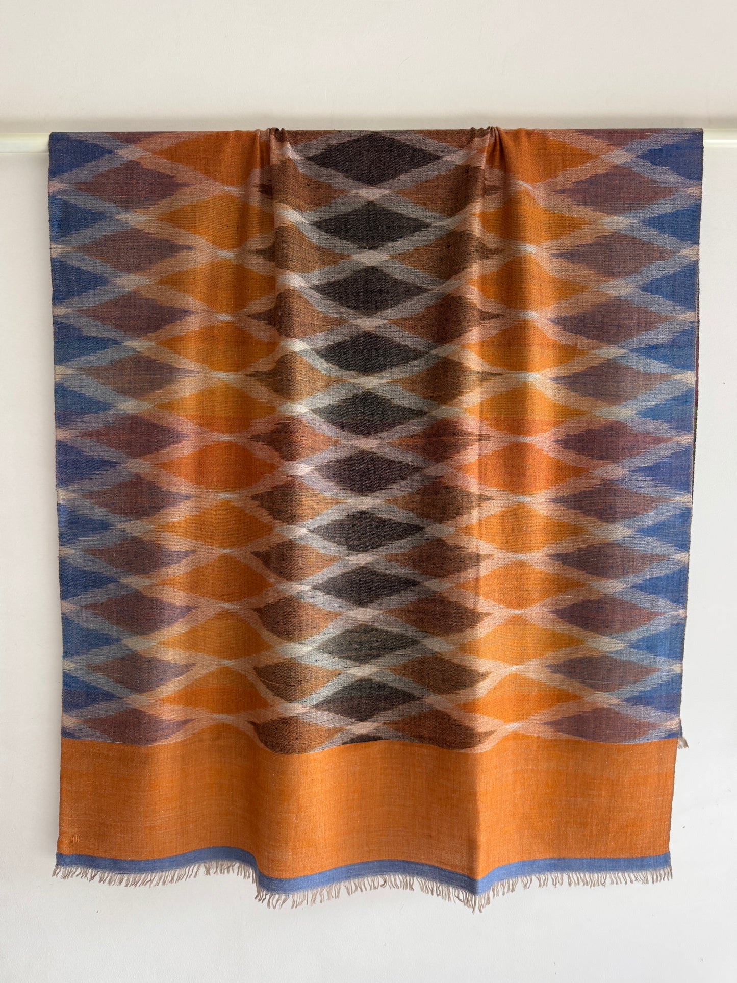 Pashmina Handloom woven Ikat Reversible shawl size 100 x 200 Cm