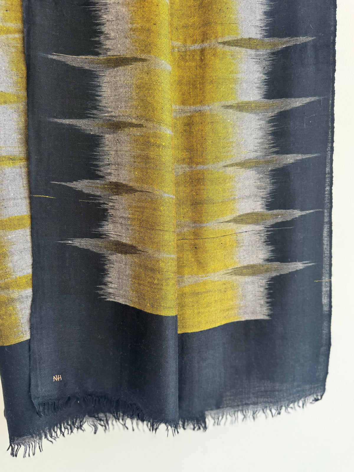 Pashmina Handloom woven ikat shawl size 100 x 200 Cm