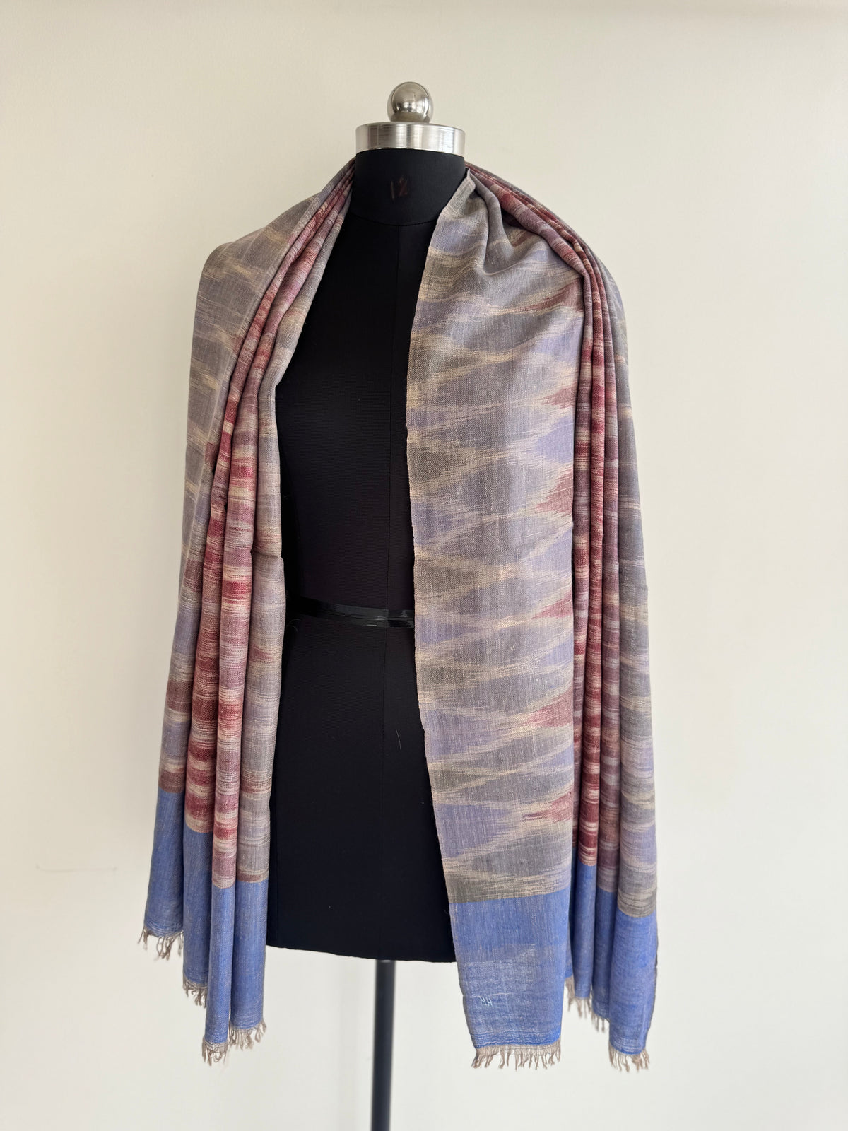 Pashmina Handloom woven ikat shawl size 100 x 200 Cm