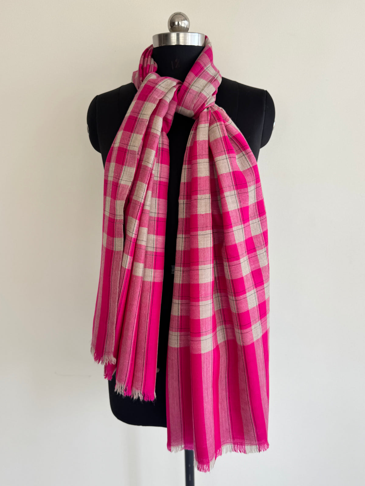 Pashmina Handloom woven check shawl size 100 x 200 Cm