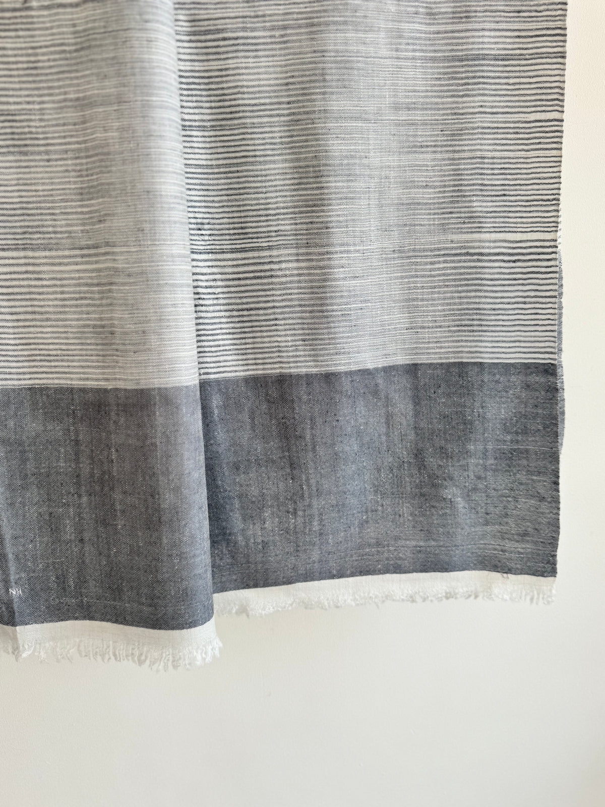 Pashmina Handloom woven strap shawl size 100 x 200 Cm