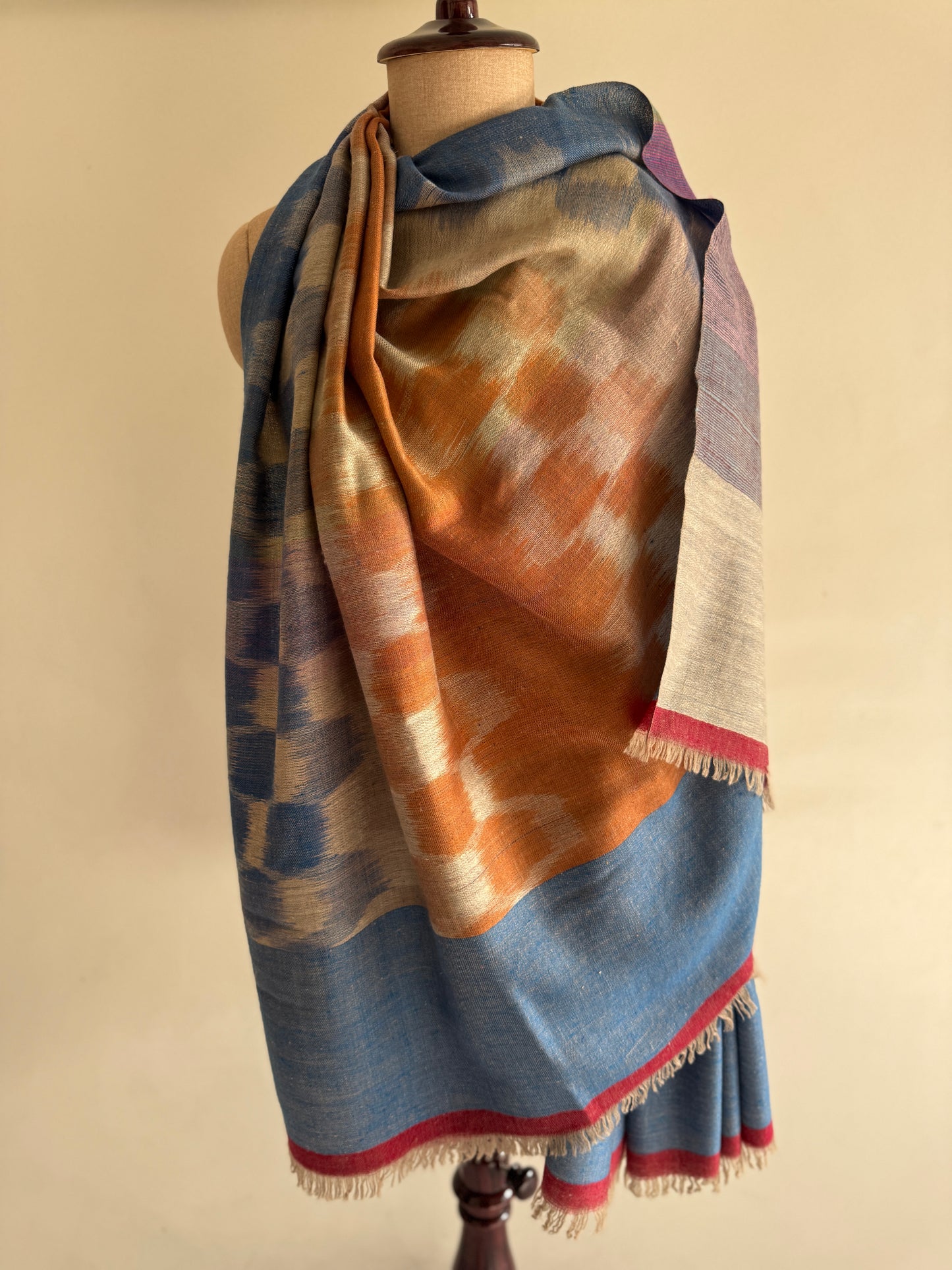 Pashmina Handloom woven Ikat Reversible shawl size 100 x 200 Cm