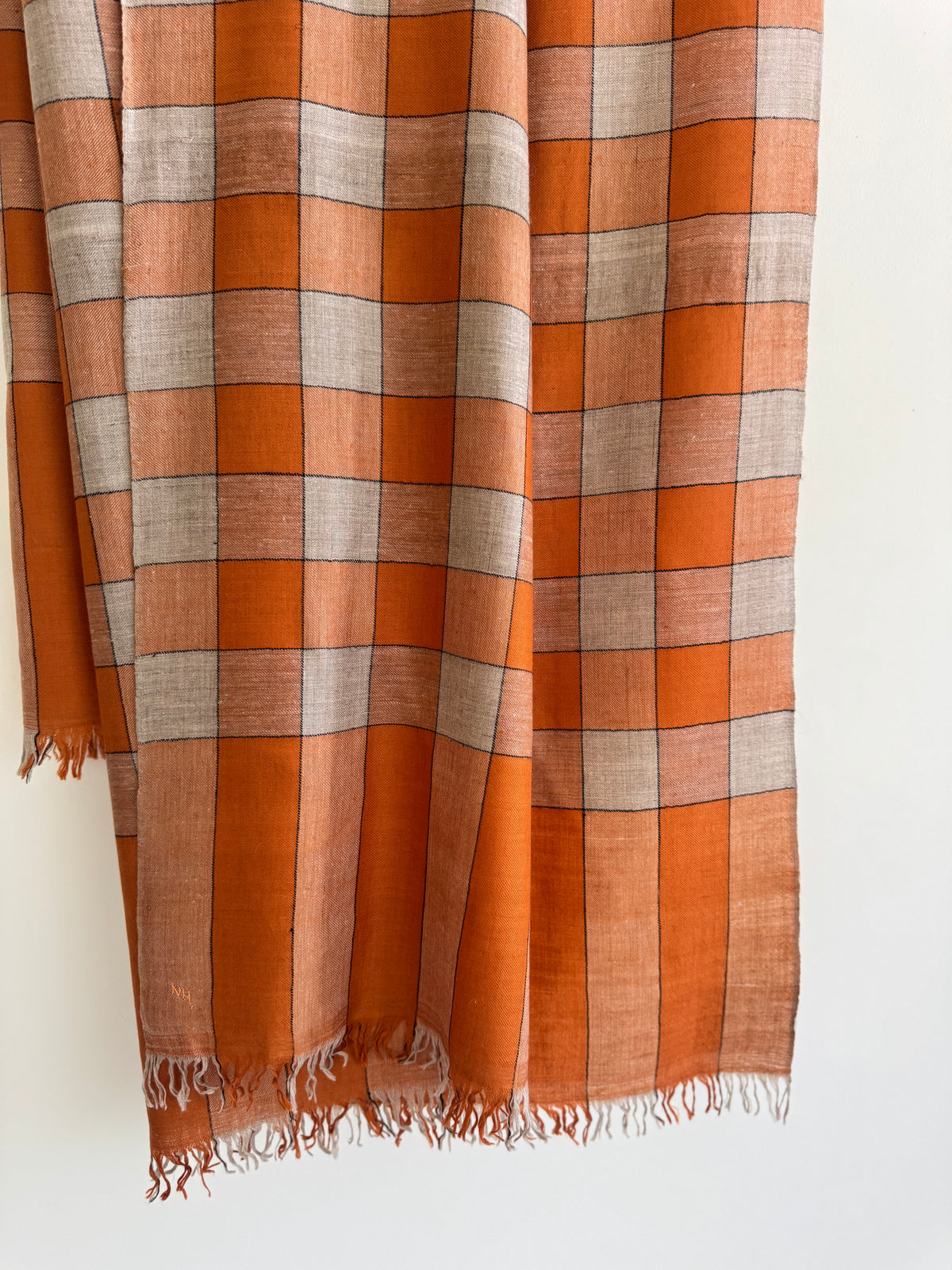 Pashmina Handloom woven check shawl size 100 x 200 Cm