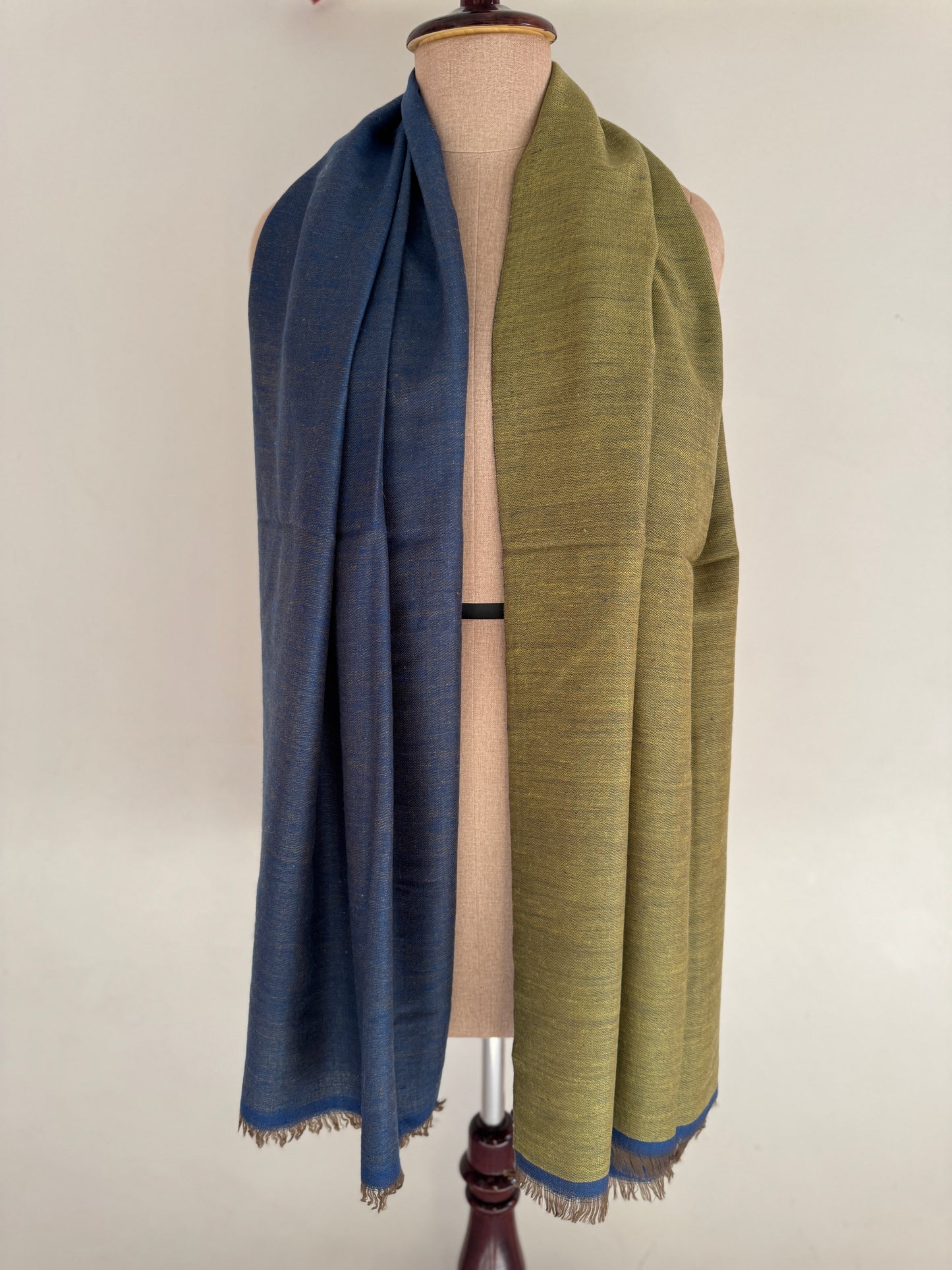 Pashmina Reversible Handloom stole