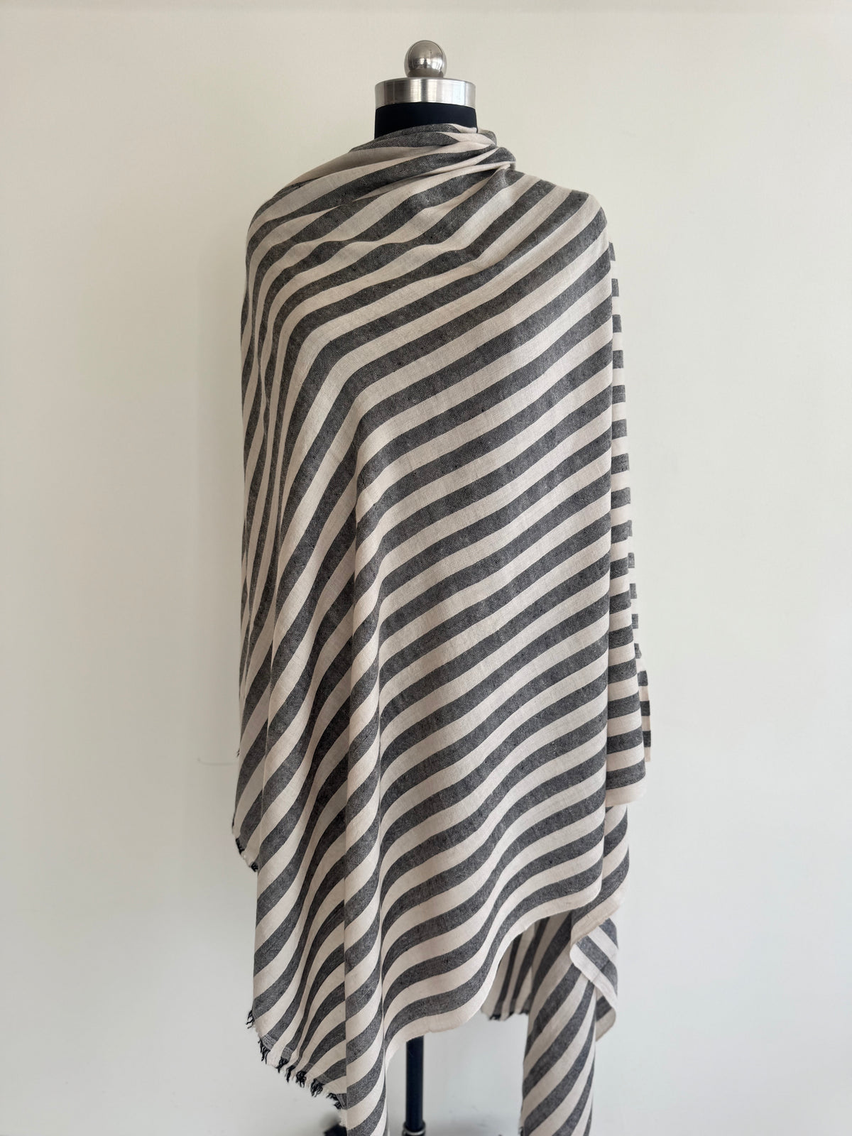 Pashmina Handloom woven strips shawl size 100 x 200 Cm